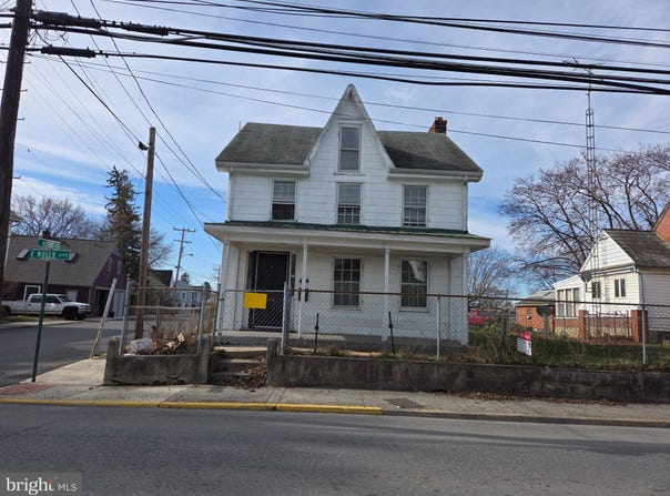 424 E MOLER Avenue, MARTINSBURG, WV 25404