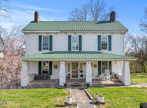 526 Old Middlesboro Hwy, LaFollette, TN 37766