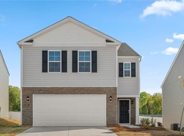 205 Beechwood Circle, Thomasville, NC 27360