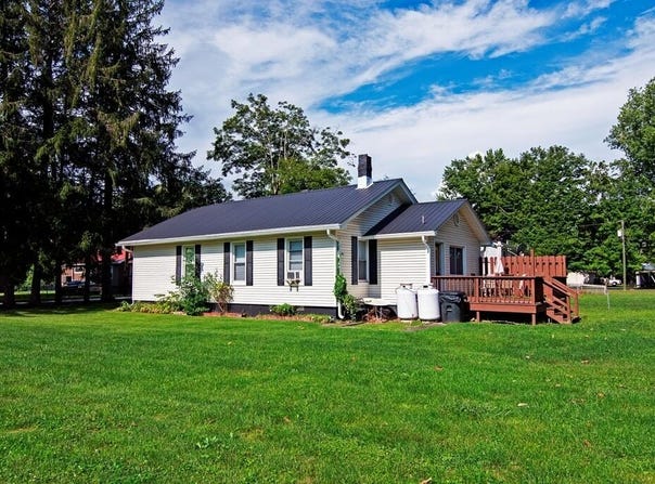 134 E Maple lot: 134, Alderson, WV 24910