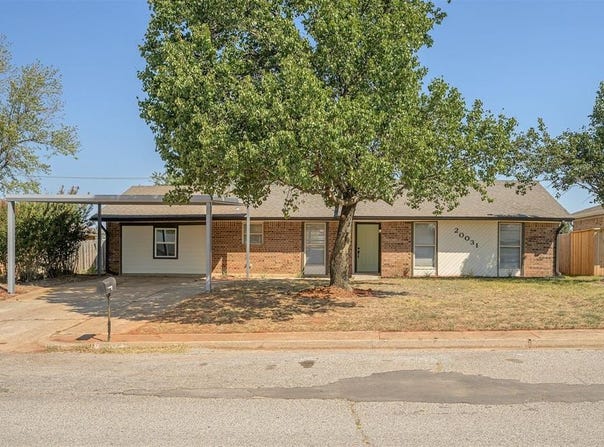 20031 Timberidge Road, Harrah, OK 73045