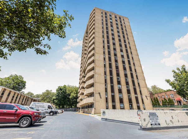 1523 Central Park Avenue, Yonkers, NY 10710