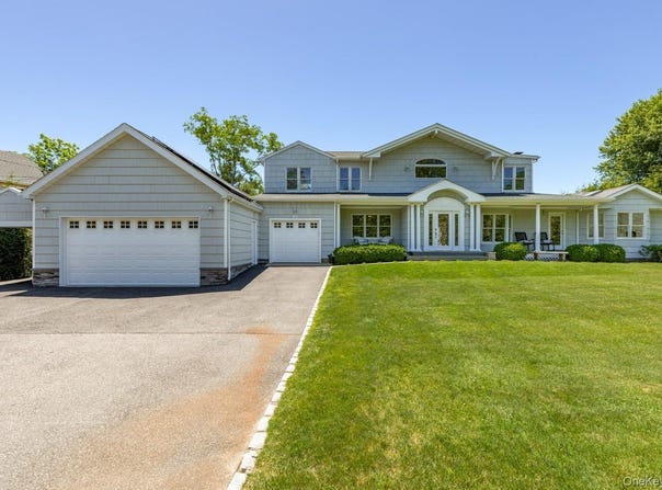137 South Road, Westhampton, NY 11977