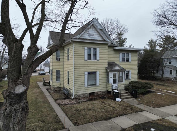 2115 Walnut Street, Cedar Falls, IA 50613