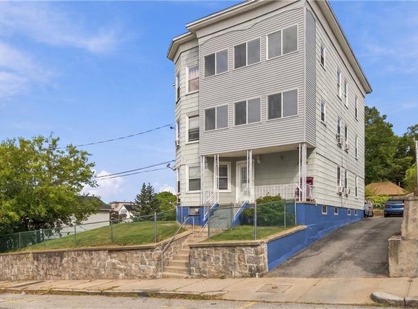 214 Estes Street, Woonsocket, RI 02895