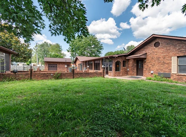 801 Lynnview Drive, Albany, KY 42602