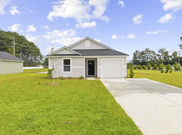 108 Birchwood Dr., Longs, SC 29568