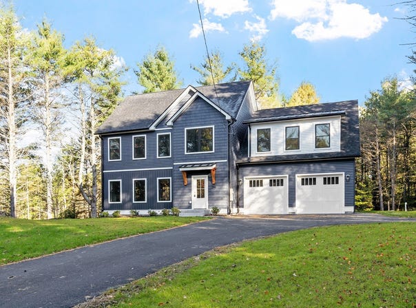 246 Winchendon Rd, Ashburnham, MA 01430