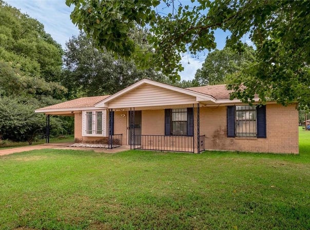 203 Darius Street, Crockett, TX 75835