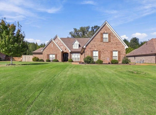 6023 WINDSOR OAK Dr, Arlington, TN 38002