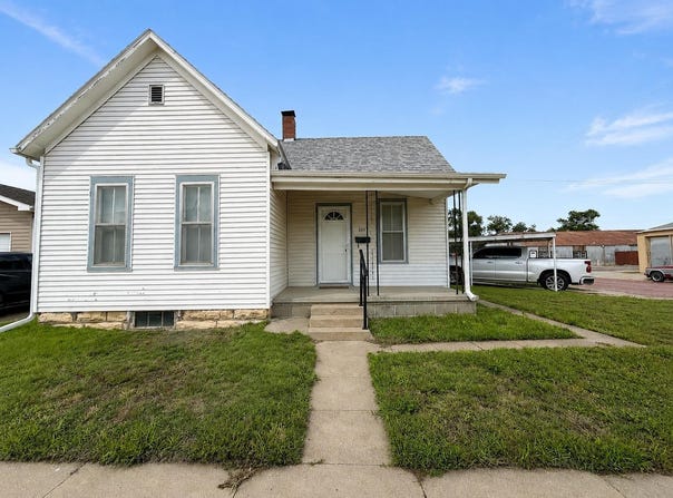 233 E 11th St., Hays, KS 67601