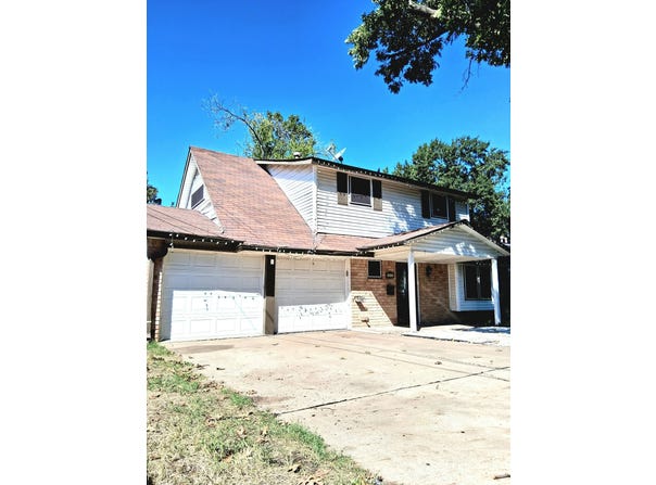 1111 Hickory Street, Irving, TX 75060