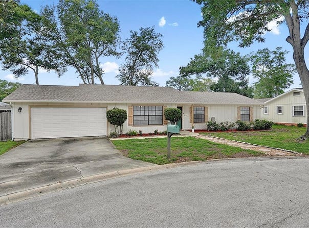9 BRIDGET TERRACE, ORMOND BEACH, FL 32174