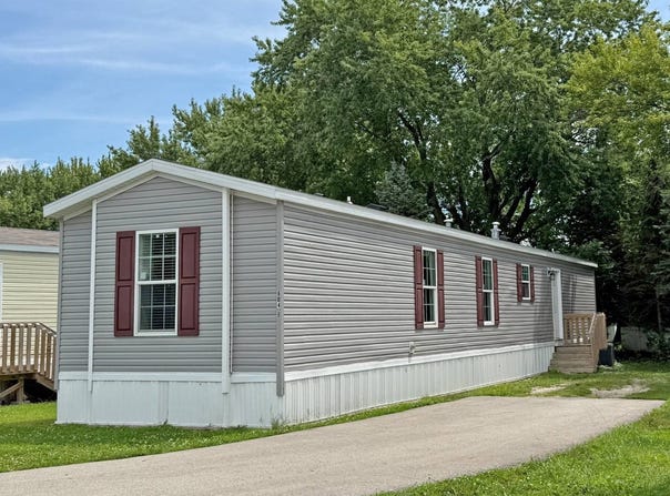 604B W 9th St, Storm Lake, IA 50588