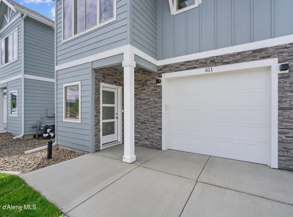 665 N Galbraith Lp, Post Falls, ID 83854