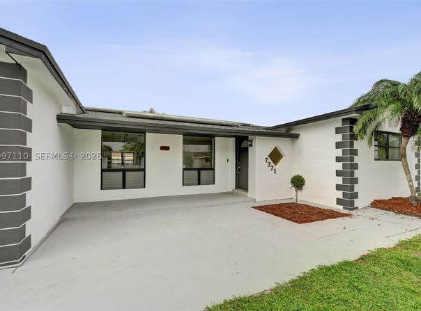 7771 Ramona St, Miramar, FL 33023