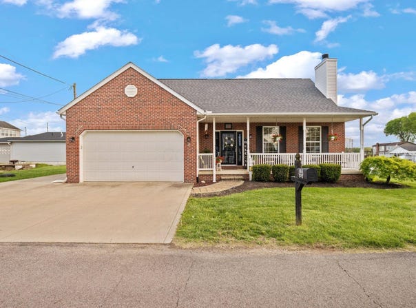16 Logan Street, Thornville, OH 43076