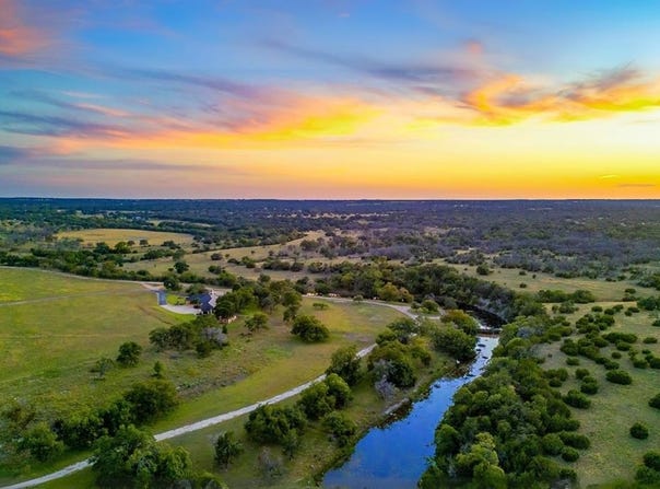 170 Goose Landing Way, Harper, TX 78631