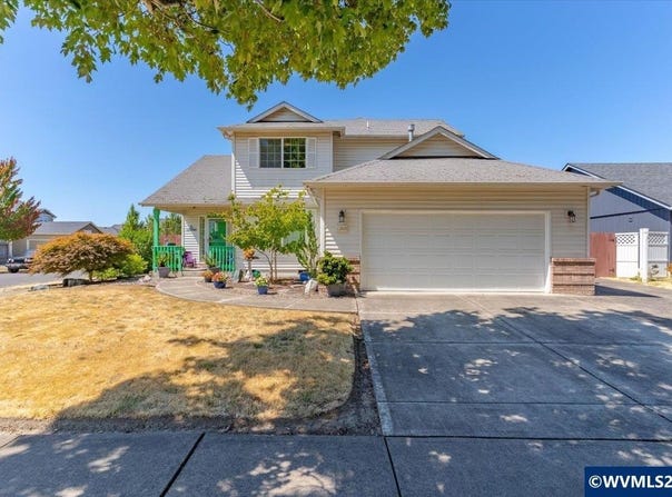 1268 S 7th St, Independence, OR 97351