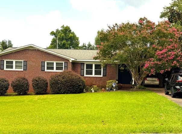 210 Orchard Dr., Greenwood, SC 29649