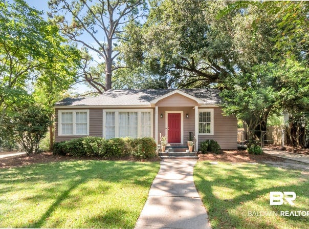 4 Felder Place, Mobile, AL 36606