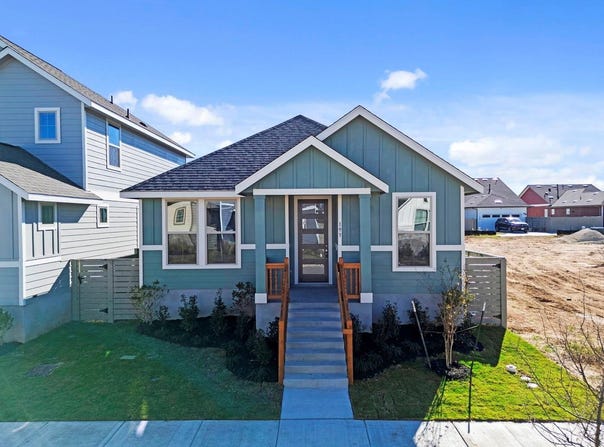 193 Weaver Ln, Bastrop, TX 78602