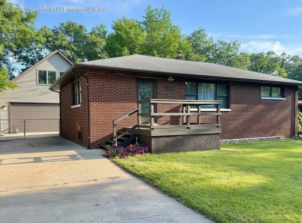 8223 Maple Avenue, Gary, IN 46403