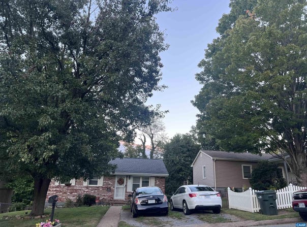248 ELKIN CIR, WAYNESBORO, VA 22980