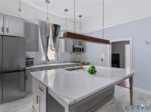 166 Wright Avenue, Colonial Heights, VA 23834