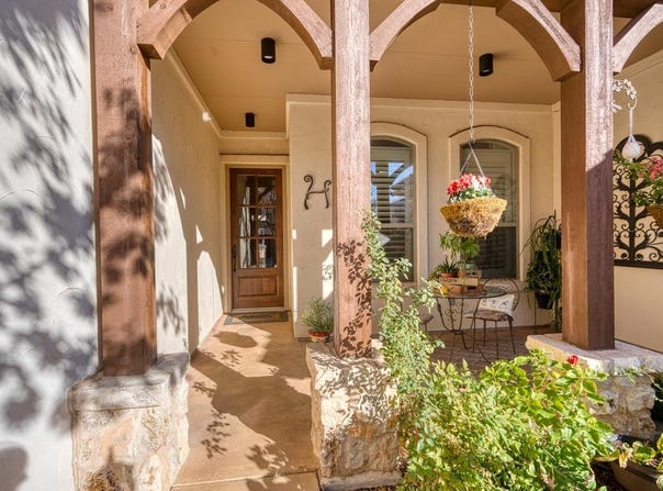 302 Enclave Circle, Horseshoe Bay, TX 78657