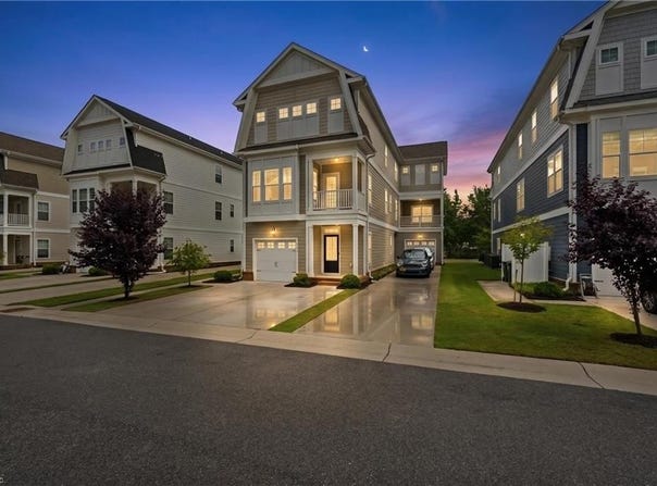 137 Mizzen Quarter Loop, Yorktown, VA 23693