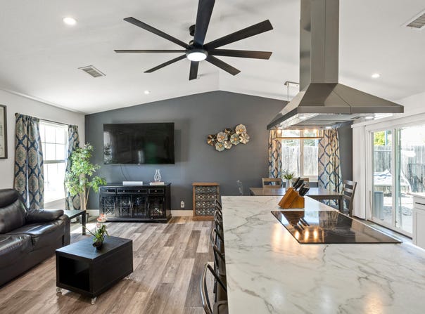 652 Brookridge Drive, Redding, CA 96003