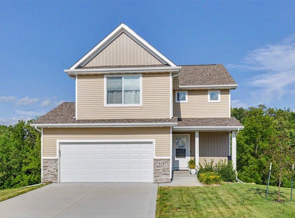 408 Ryan Circle NE, Mitchellville, IA 50169