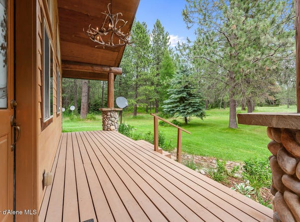 1741 E Diagonal Rd, Rathdrum, ID 83858