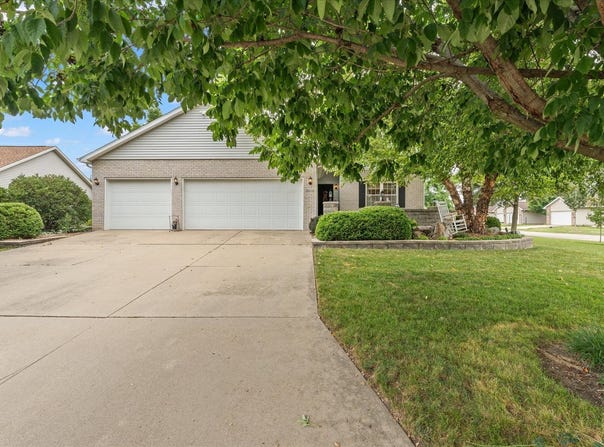3802 Crail Road, Champaign, IL 61822