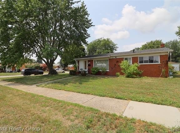 5190 Westlake Street, Dearborn Heights, MI 48125