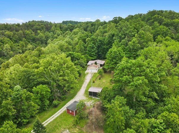 355 Fudges Creek Road, Ona, WV 25545