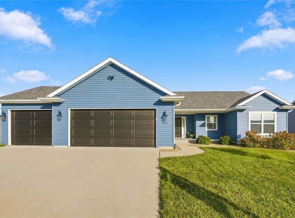 3399 Edgebrooke Drive, Marion, IA 52302