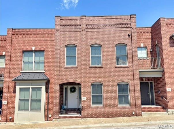 105 E Main Street, Washington, MO 63090