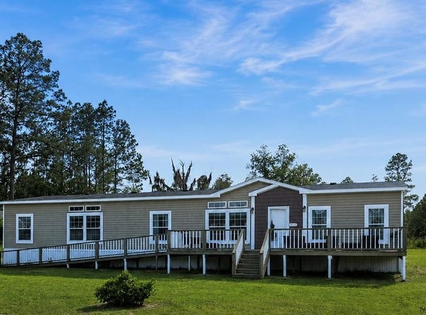 1320 Chauncey Rd, Du Pont, GA 31630