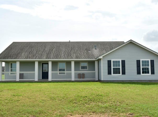 4455 S Oak Circle, Robstown, TX 78380