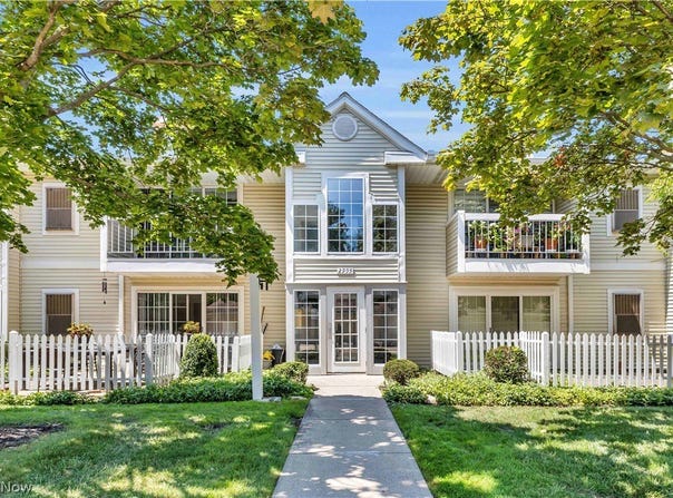2999 S Bay Drive, Westlake, OH 44145
