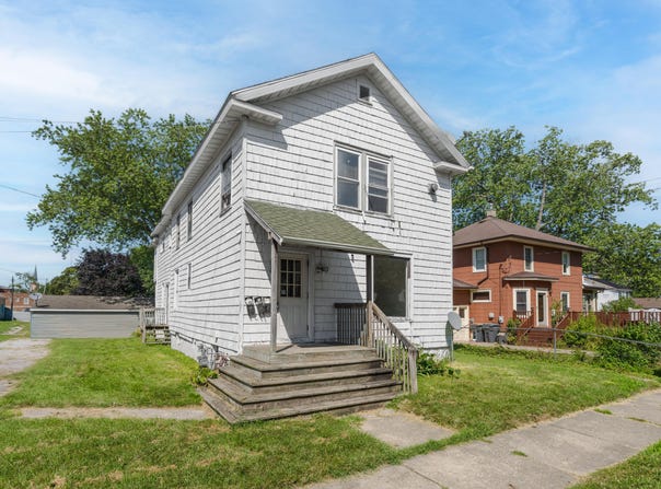 915 Market Street, St. Joseph, MI 49085