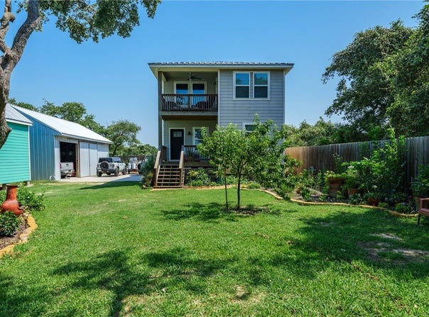 710 E First, Rockport, TX 78382