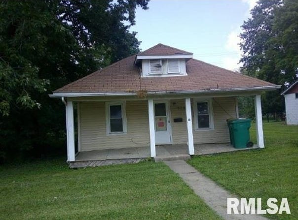 920 ELM Street, Macomb, IL 61455