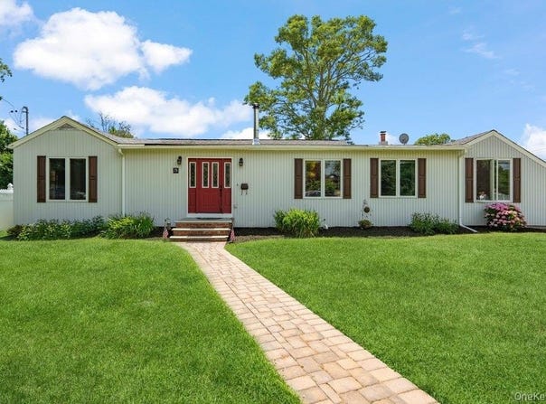 76 Alton Road, Babylon, NY 11702