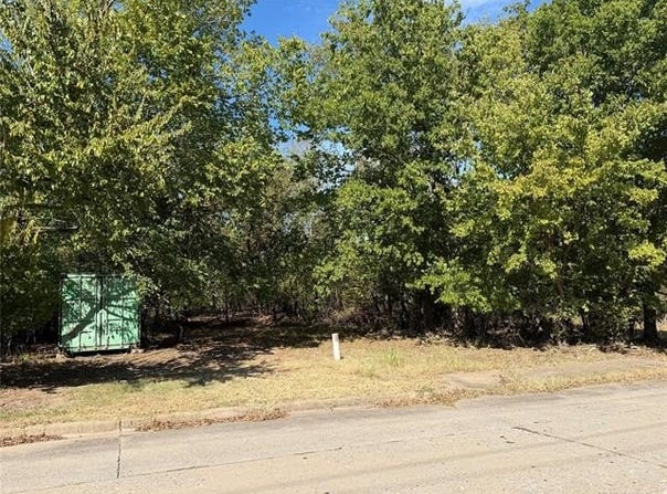 11 E Washington Avenue, McAlester, OK 74501