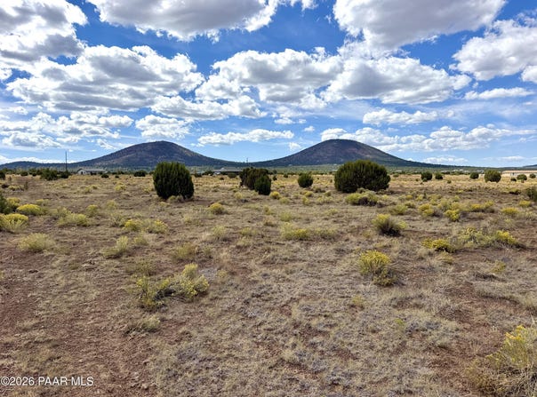 2500 E Hoctor Road, Williams, AZ 86046