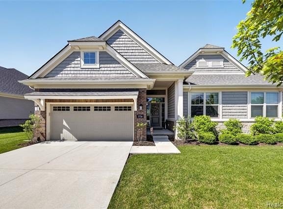 3716 Chatham Pl, Brighton Twp, MI 48114
