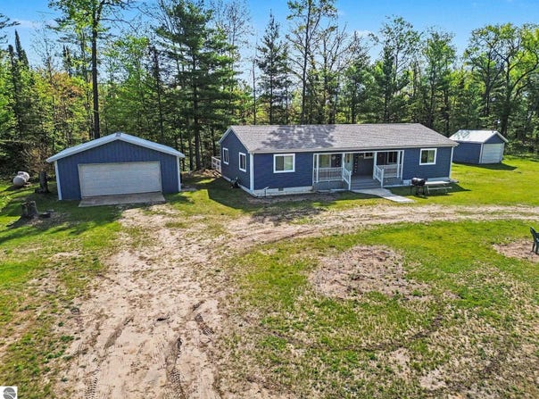 234 W Elder, Harrison, MI 48625